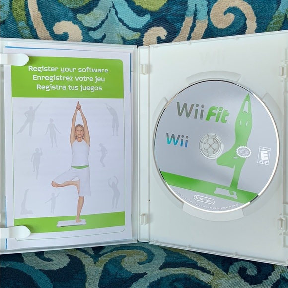 Nintendo Wii Fit - Picture 3 of 3